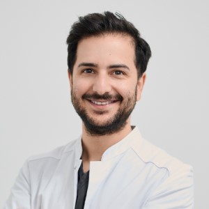 Dr. med. Bahman Afzali