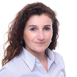 Dr. Larisa Wewetzer