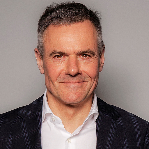 Dr. Rainer Esser