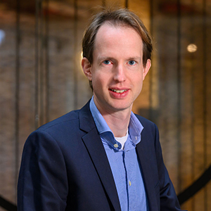 Dr. Philipp Hartmann